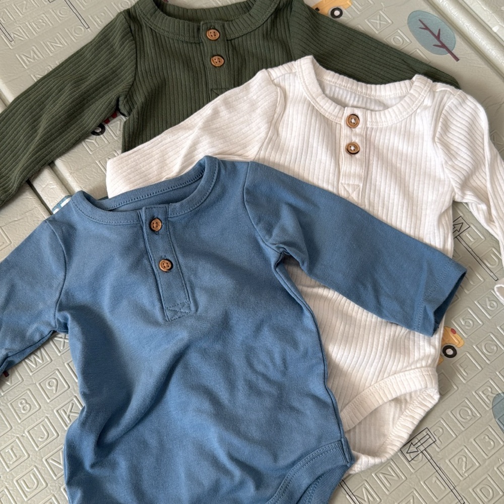 Cat & Jack Kids Bodysuits in Green, White, and Blue